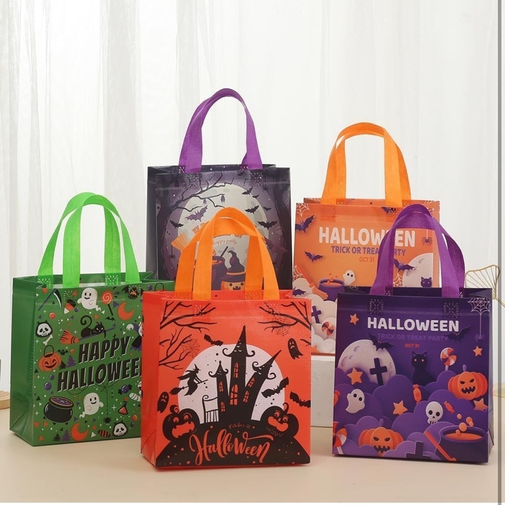 Reusable Halloween Horror, Woven Gift Bags - Birthday Parties, Gift Wrap…​​​ - Picture 3 of 8